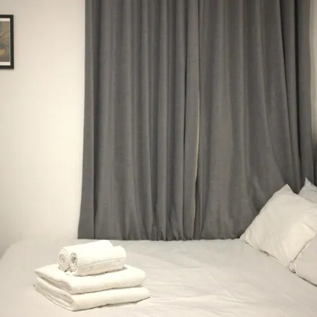The Wellington - Breakfast Included, Near O2 Academy & Centre Готель 4*