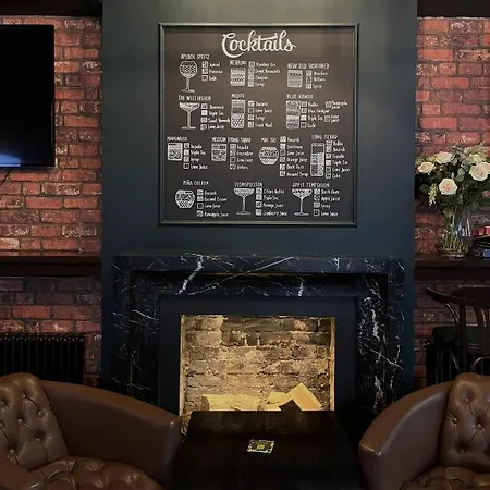 The Wellington - Breakfast Included, Near O2 Academy & Centre Готель