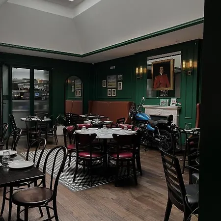Hotel The Wellington - Breakfast Included, Near O2 Academy & Centre 4*